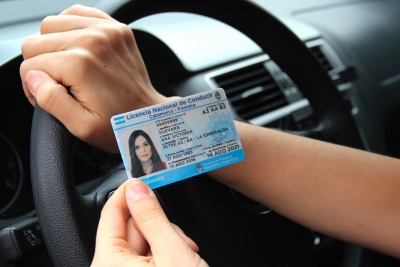 Licencias de conducir: Emiten certificados temporales para circular ante falta de insumos nacionales