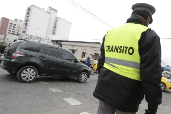 Realizarán prueba piloto de prohibición de estacionamiento sobre calle Belgrano entre Alberdi y Argañaraz