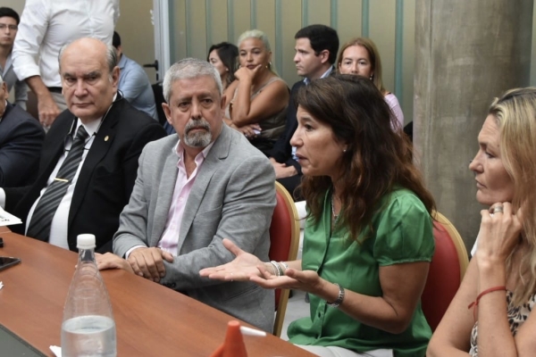 Legisladores mantuvieron una reunión con representantes de Sales de Jujuy