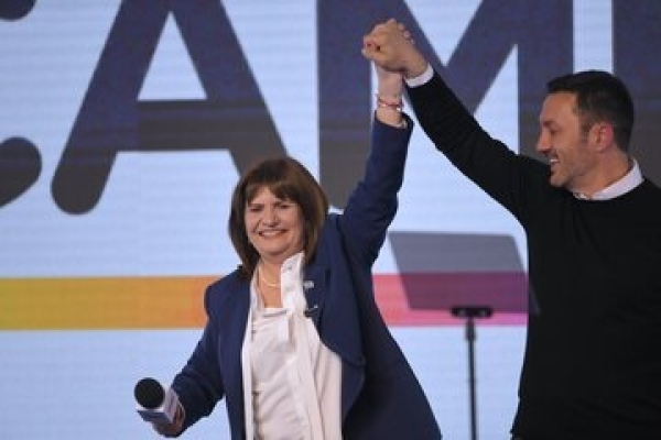 Patricia Bullrich se mostró con Mauricio Macri y Rodríguez Larreta luego de la victoria: “Ahora vamos todos juntos a ganar las elecciones generales”