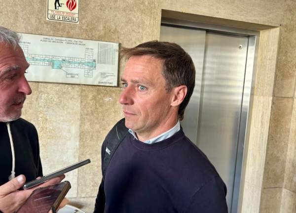 El audio en el que Adorni le ofrece ayuda a su contratista antes de declarar: &ldquo;Te voy a dar todo lo que necesites&rdquo;