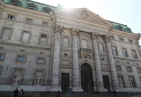 El Banco Naci&oacute;n mejor&oacute; las condiciones para refinanciar deudas atrasadas ante la mora r&eacute;cord: qui&eacute;nes pueden acceder