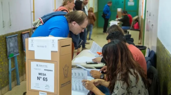 Elecciones: ganaron los oficialismos y festej&oacute; el Gobierno en Salta, Tierra del Fuego y La Pampa