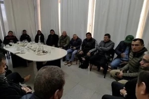 Mesa de seguridad con intendentes y comisionados electos