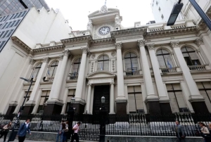 El Banco Central compró más de USD 7.300 millones en 2026 y las reservas cayeron por un pago al FMI