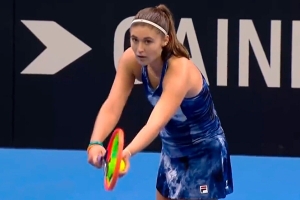 Podoroska perdi&oacute; su juego y la serie ante Eslovaquia est&aacute; empatada por la Billie Jean King Cup