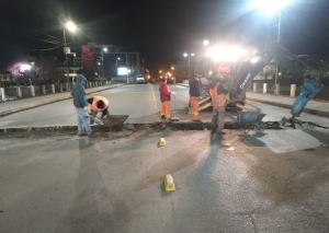 Trabajos nocturnos de bacheo con restricci&oacute;n de tr&aacute;nsito