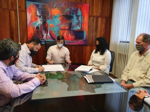 Firmaron convenio con productores foresto industriales de El Fuerte