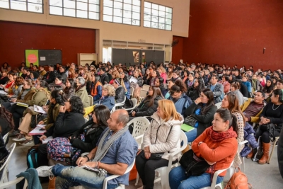 Regularizan situaci&oacute;n de auxiliares docentes secundarios