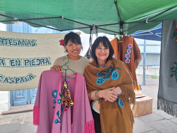 "Esperando la Navidad": exitoso Paseo de Emprendedores
