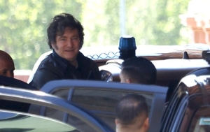 Milei atacó a Techint y llamó "Don Chatarrín" a Rocca