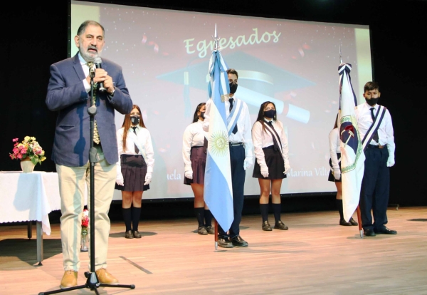 Intendente felicit&oacute; a los egresados de la "Marina Vilte"