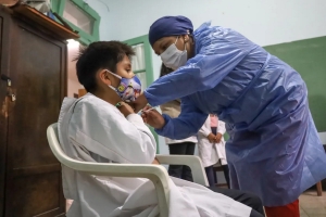 Jujuy contin&uacute;a la vacunaci&oacute;n Covid en colegios