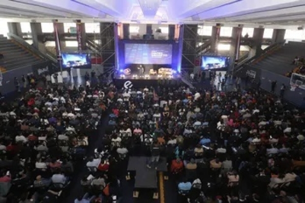 M&aacute;s de 2.100 personas formaron parte de Experiencia Endeavor NOA