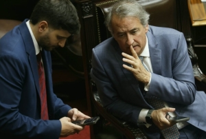 El libertario Mayoraz acusó de "kukardos golpistas" a los que votaron discapacidad y detonó una reunión con la Iglesia