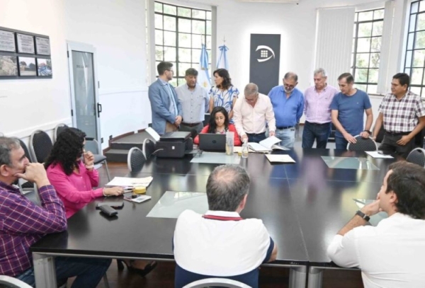 Municipio licit&oacute; la adquisici&oacute;n de cuatro camiones