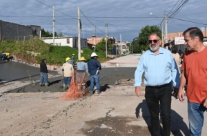 Avanzan obras de pavimentaci&oacute;n en la red vial de Alto Comedero
