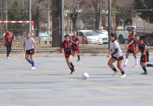 Con 32 equipos se disputar&aacute; el provincial de futsal de los Juegos Forja Jujuy