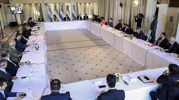 Los 24 gobernadores pidieron unidad "sin mezquindades"