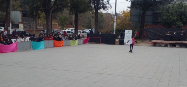 Alumnas de pat&iacute;n art&iacute;stico pusieron a prueba sus destrezas