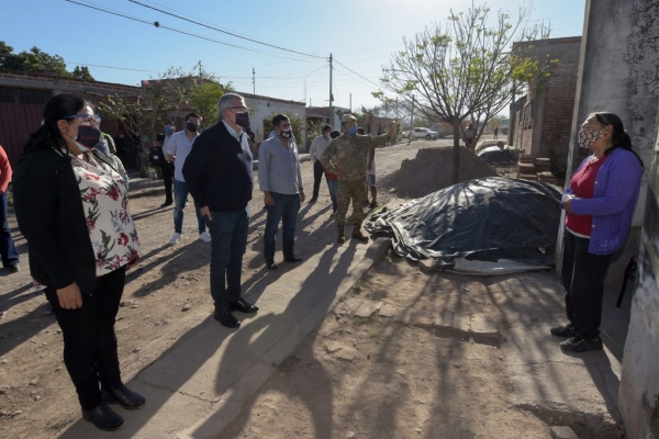 Morales se reuni&oacute; en Pampa Blanca con el COE local