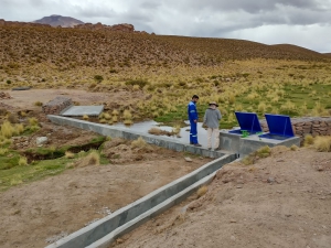 Transporte y distribuci&oacute;n de agua en Puesto Sey.