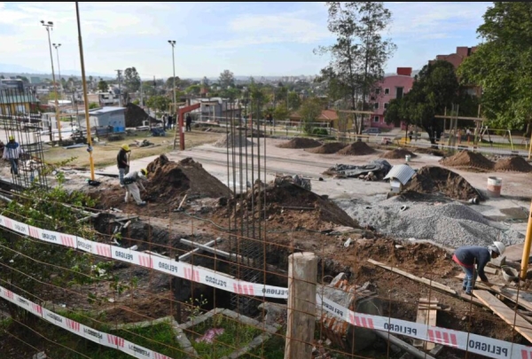 En Los Perales.Municipio inici&oacute; construcci&oacute;n de un nuevo Multiespacio