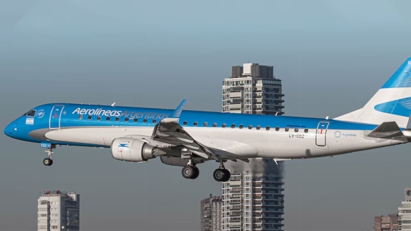 Aerol&iacute;neas Argentinas explic&oacute; que tendr&aacute; resultado financiero negativo porque invertir&aacute; USD 400 millones de su &ldquo;caja&rdquo; operativa