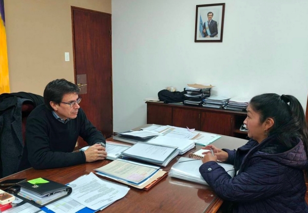 Ministro de Hacienda se reuni&oacute; con la comisionada de Abralaite