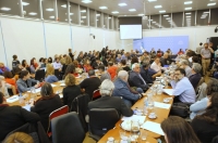 El kirchnerismo quiere gravar las plataformas digitales y regular la publicidad oficial