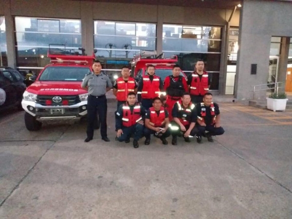 Llegaron a Corrientes brigadistas y bomberos juje&ntilde;os