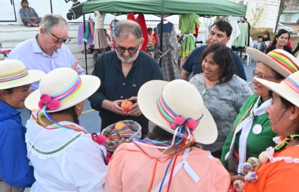 Jorge acompa&ntilde;&oacute; la inauguraci&oacute;n de obras sanitarias en el barrio Kennedy
