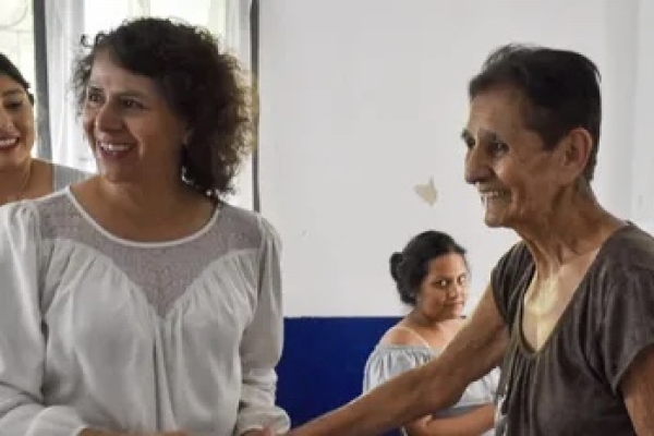 Visita al Centro de Atenci&oacute;n Integral de Caimancito