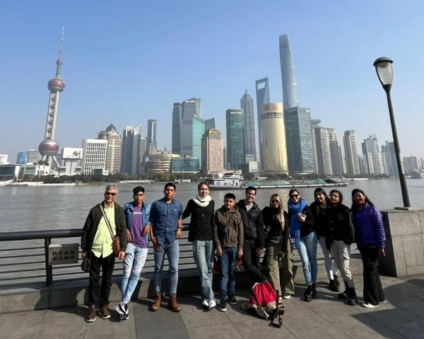 Estudiantes jujeños desarrollan una intensa agenda en Shanghái