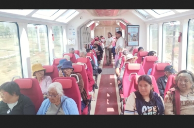 Juje&ntilde;os contin&uacute;an disfrutando de los viajes en el Tren Solar