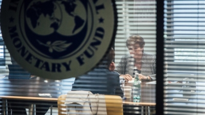 Dur&iacute;simo: el FMI sugiere que parte de la deuda financi&oacute; la fuga de d&oacute;lares