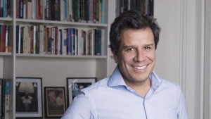 Manes critic&oacute; a Macri y a Larreta por dar "muchos planes"