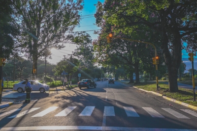 Habilitan nueva esquina semaforizada en Santib&aacute;&ntilde;ez y Yarav&iacute;