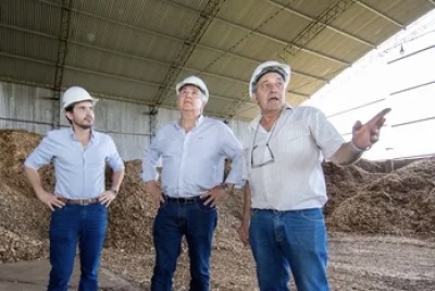 Morales reivindic&oacute; la cultura del trabajo y el esfuerzo junto a productores de t&eacute;