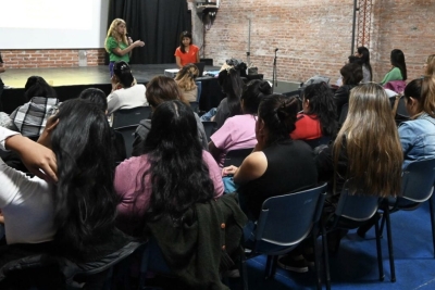 Se dict&oacute; el taller &ldquo;Ni&ntilde;ez y Tareas del Cuidado&rdquo; para operadoras y operadores comunitarios