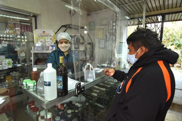 Di&oacute;xido de Cloro: La ANMAT orden&oacute; eliminar publicaciones en las que se ofrec&iacute;a