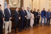 El Gobernador tom&oacute; juramento a funcionarios de su gabinete
