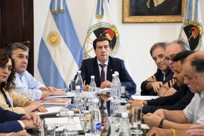 El gobernador Sadir encabez&oacute; su primera reuni&oacute;n de gabinete