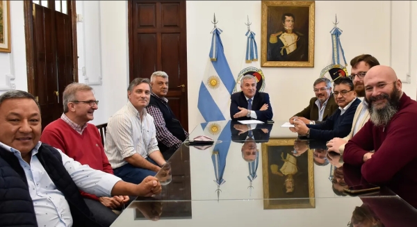 Morales se reuni&oacute; con la mesa nacional de la UATRE
