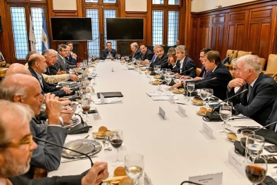 La UIA cuestion&oacute; la baja de aranceles a la importaci&oacute;n de ropa y asegur&oacute; que tendr&aacute; efecto en el empleo