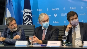 El l&iacute;der de la Uocra cruz&oacute; a Cristina por las paritarias y dijo que la CGT est&aacute; con Alberto