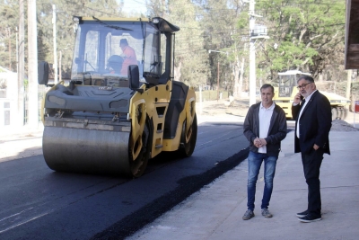El intendente Ra&uacute;l &ldquo;Chuli&rdquo; Jorge supervis&oacute; la repavimentaci&oacute;n del Pasaje Lima en Ciudad de Nieva