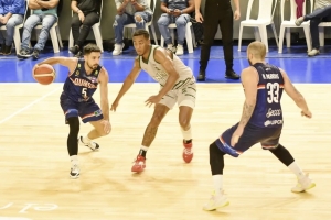 Supercopa: Una &quot;Fede&quot; repleta vivió la consagración de Quimsa de Santiago