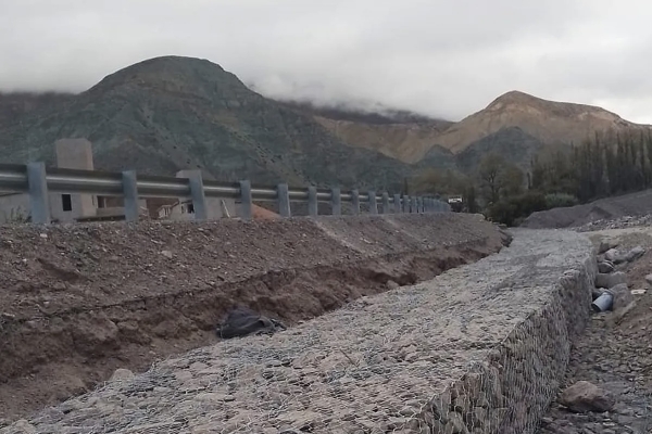 Purmamarca: avanzan obras en el r&iacute;o y en la quebrada Chalala