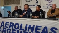 Los sindicatos aeron&aacute;uticos decidieron un paro de 24 horas en Aerol&iacute;neas Argentinas desde este viernes al mediod&iacute;a